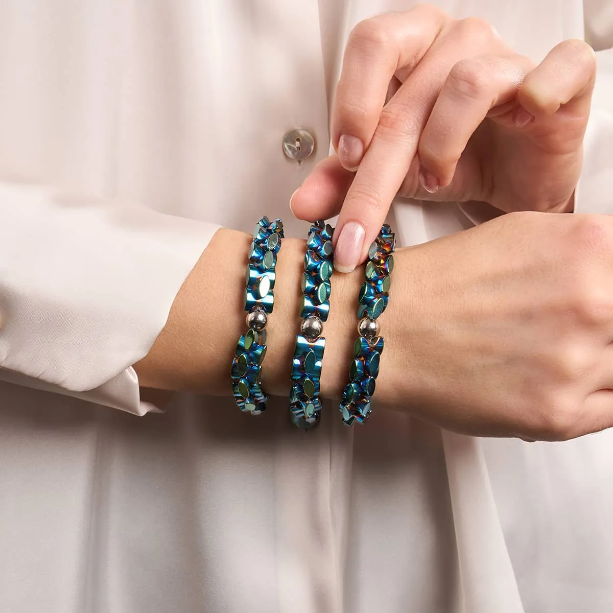 Blue Emerald | Monroe Links | Hourglass Bracelet