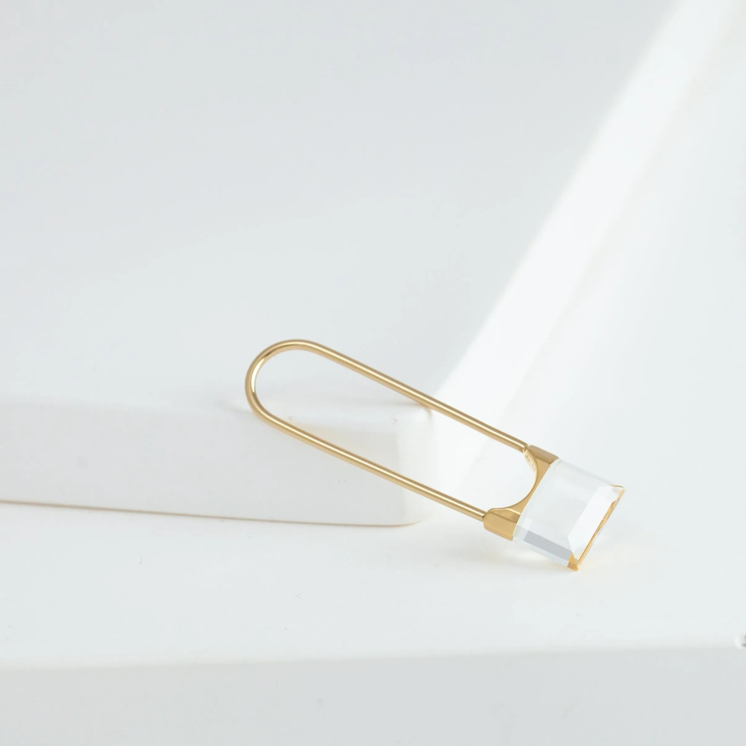 Drop mini square quartz earring