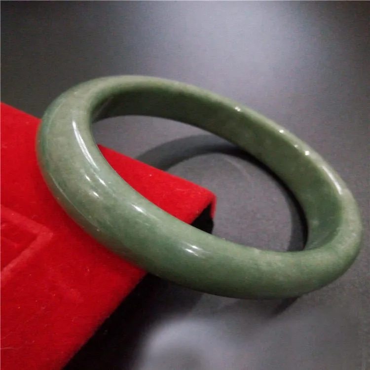 Jade Bracelet Floating Green Female Emerald