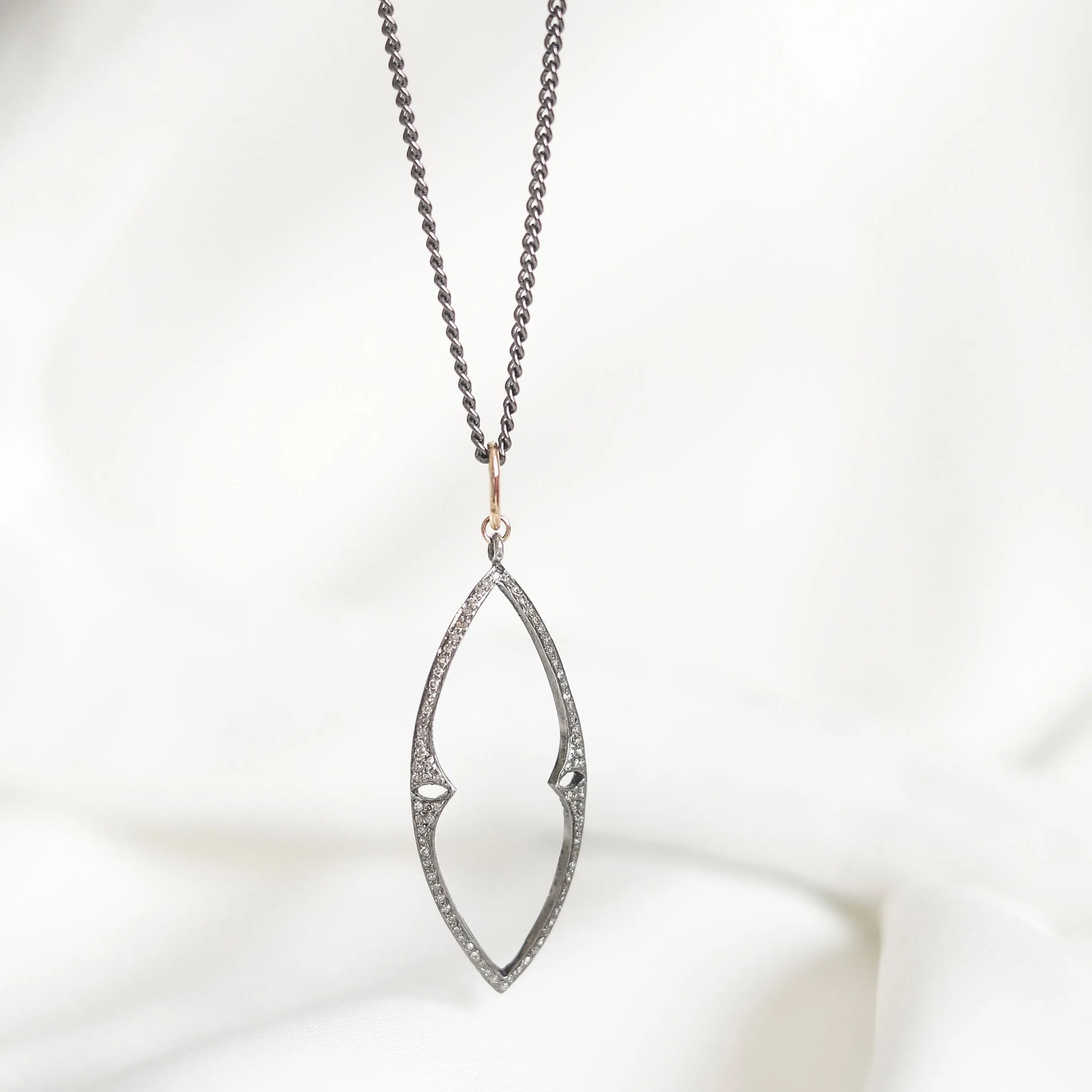 JADE DIAMOND TEARDROP PENDANT NECKLACE