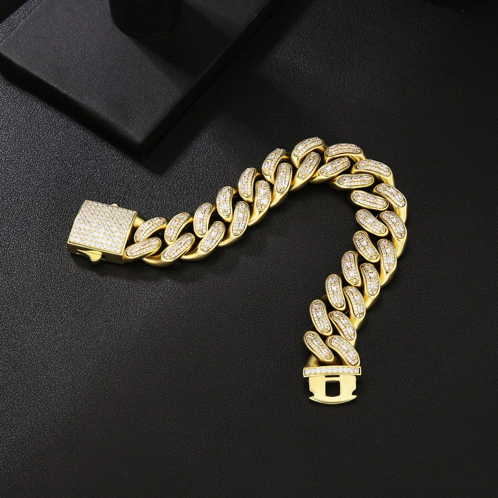 NEW | [Never Fading] 20mm CZ Diamond Iced Out Bracelet Men's KRKC