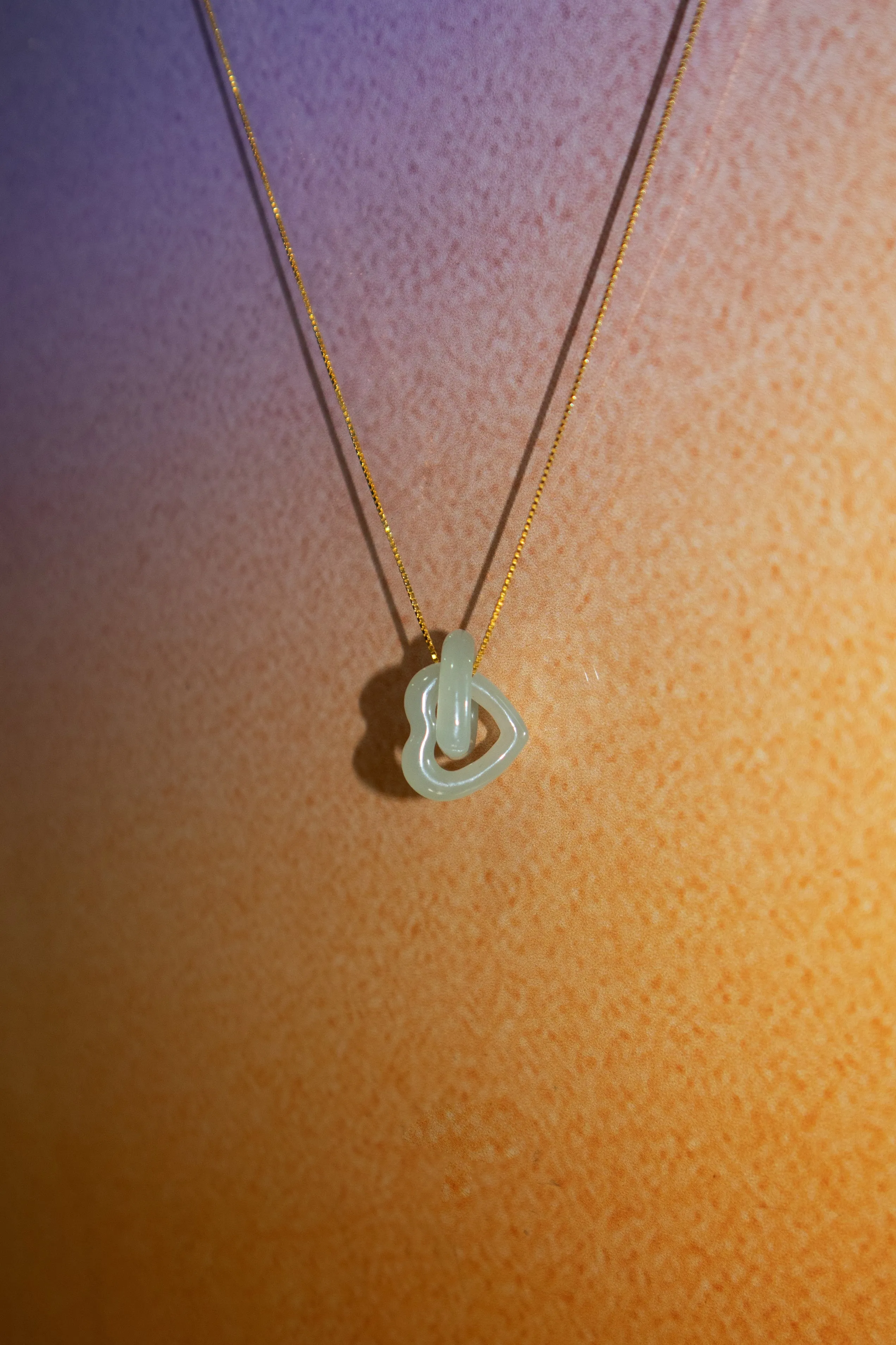 The hearts — Interlocking jade pendant necklace